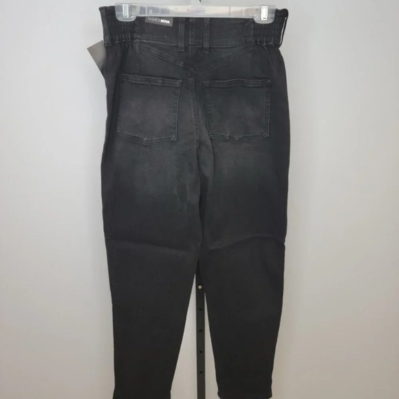 Fashion Nova High Waist Paperbag Mom Jeans - Picture 3 of 5